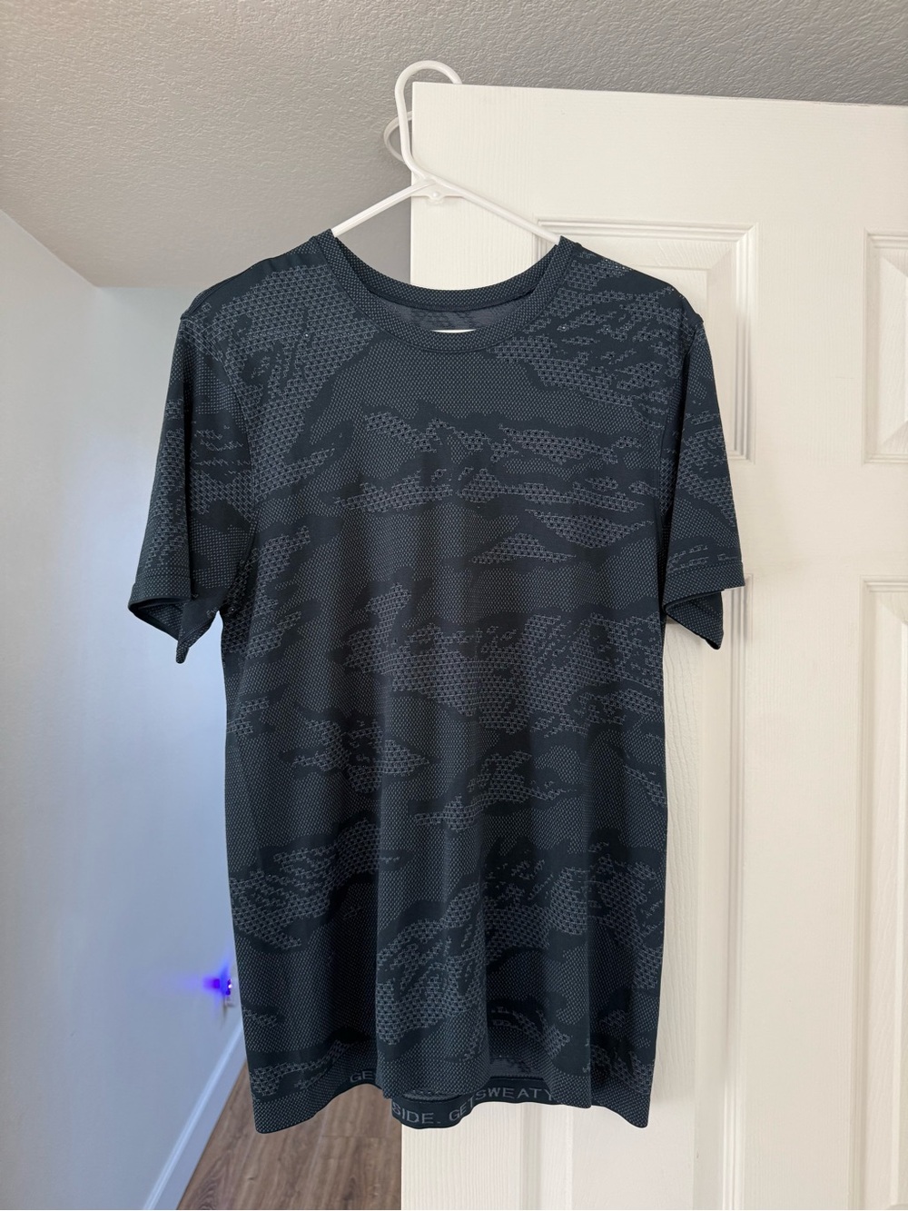 Men's Dark Gray Active Tee - Unbranded